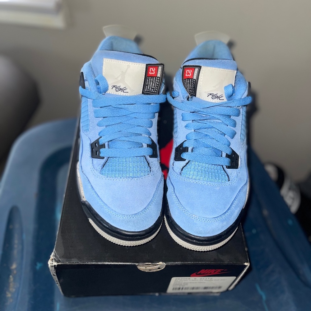 Sneaker